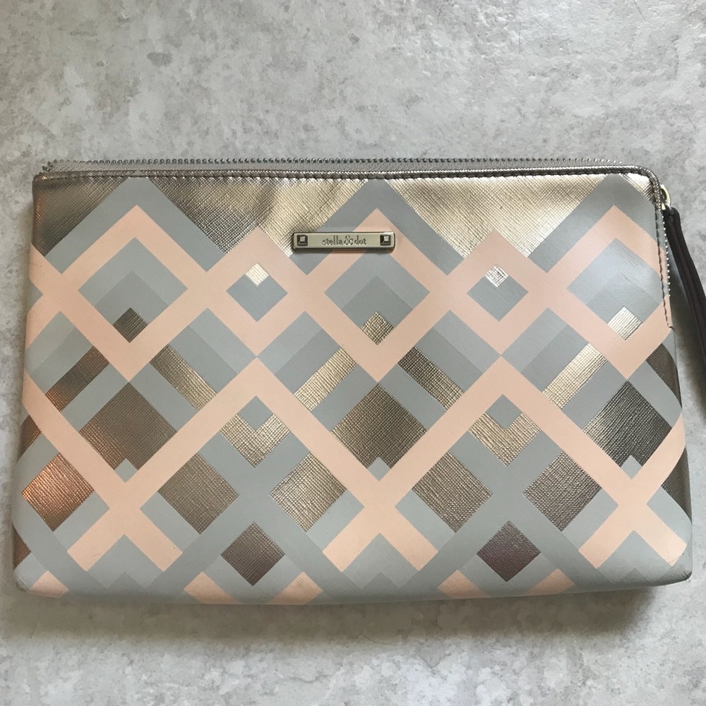 Stella & Dot Zip Metallic Zippered Clutch